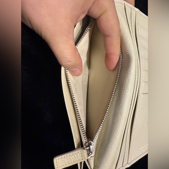 🎀Bvlgari Wallet🎀 - Picture 7 of 14